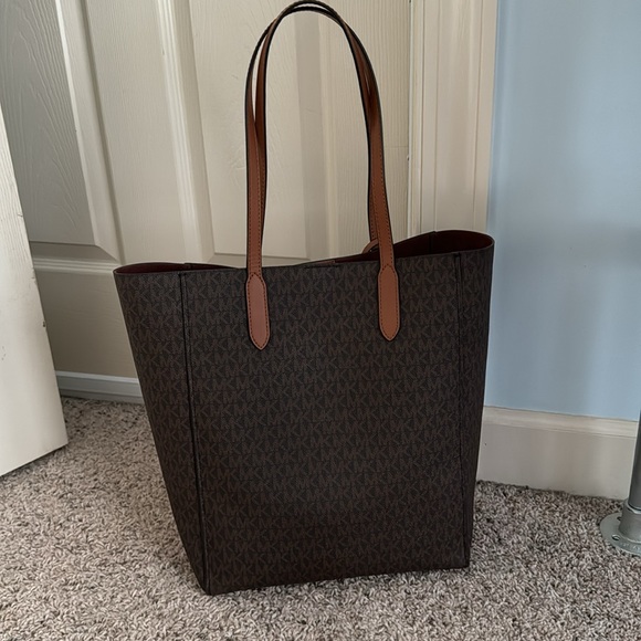 Michael Kors Tote - Picture 4 of 5